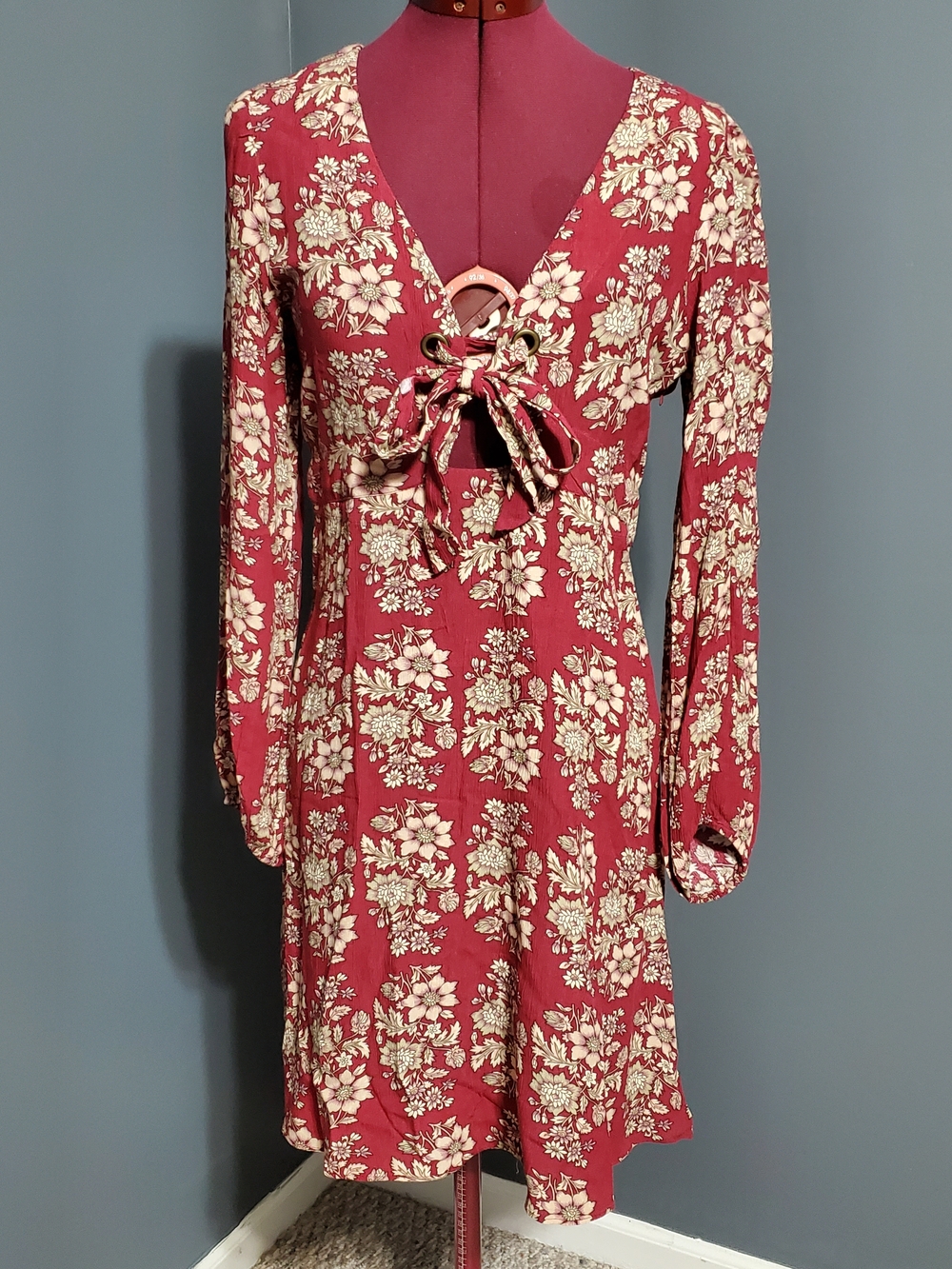 American Eagle Outfitters Red Floral Tie-Front Long Sleeve Midi Dress Size S - Picture 1 of 9